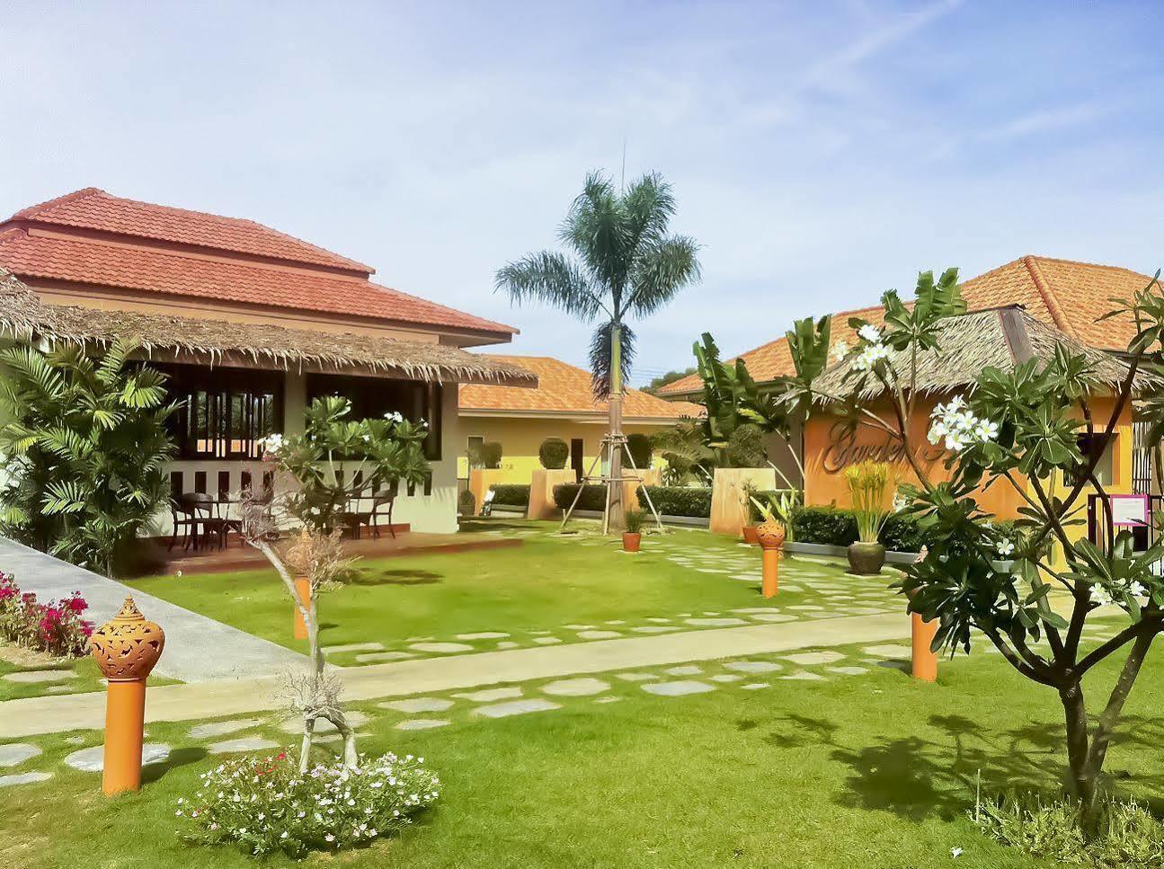 Garden Hills Villa Resort Cha-Am Exterior photo